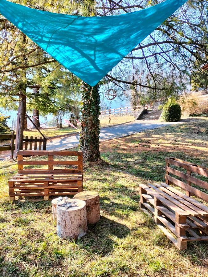 Rustica Sul Lago Tenno Primo Piano מראה חיצוני תמונה